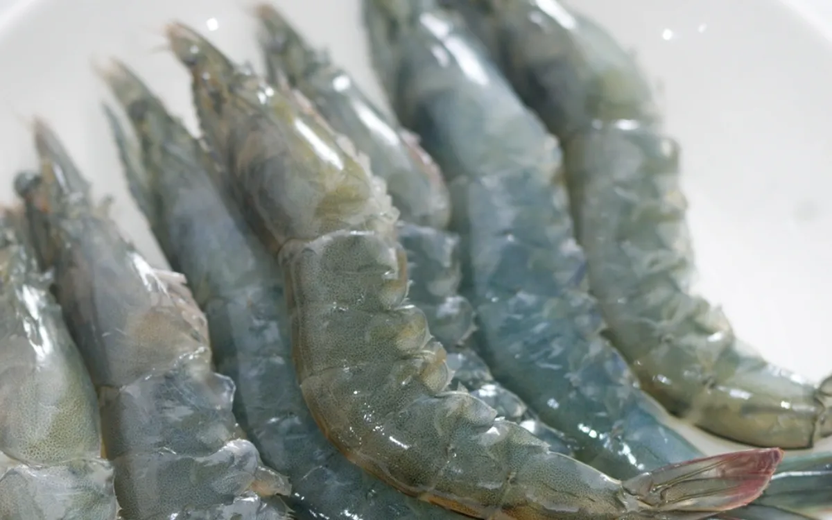 Bước 1: Sơ chế nguyên liệu
