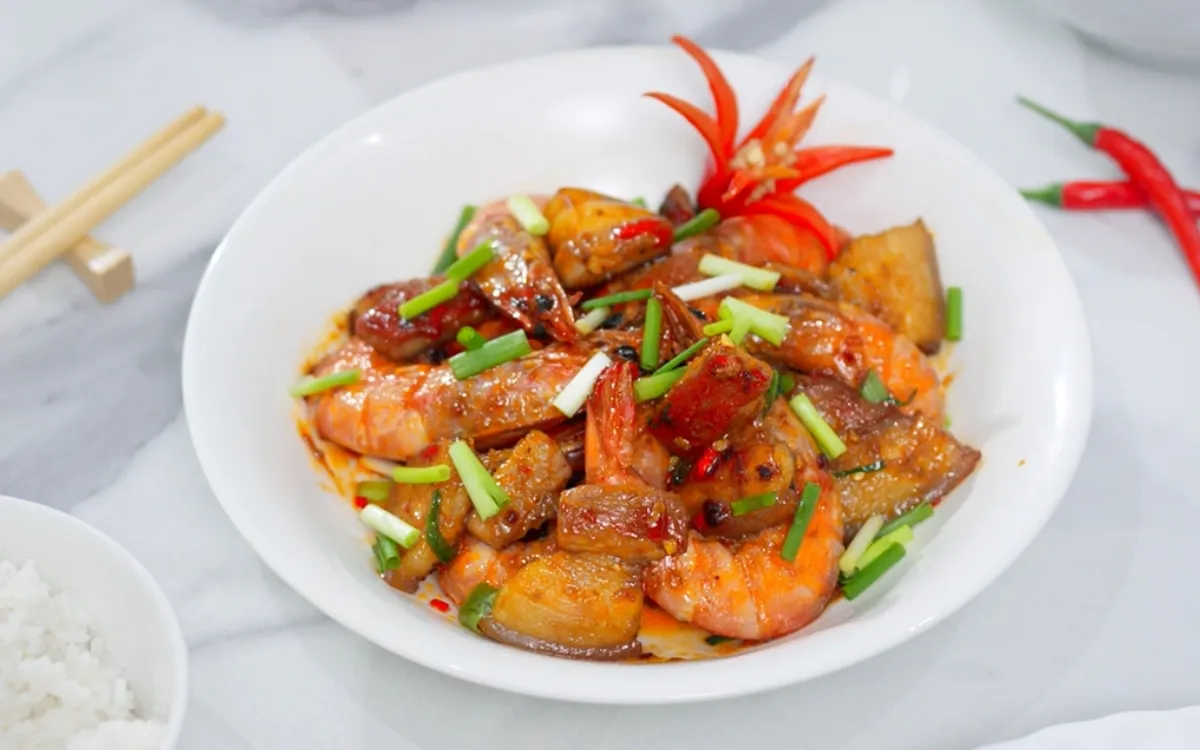 Bước 4: Trình bày và thưởng thức